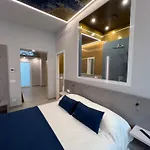 Shanti & Lucullo Gæstehus 4*